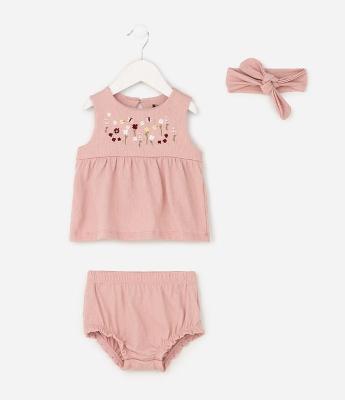 Conjunto Infantil em Anarruga com Bordado Floral – Tam 0 a 18 Meses