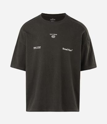 Camiseta Oversized Broad Plans