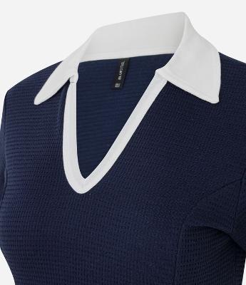 Vestido Skater Curto em Ribana com Gola Polo e Pregas Frontais