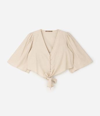 Blusa em Viscolinho com Amarração e Botões Dourados Curve & Plus Size