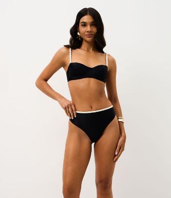 Biquini Calcinha Hot Pants Fio Duplo com Cós Contrastante