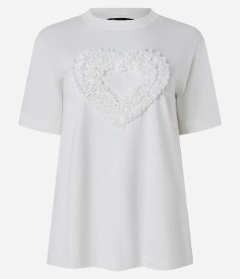 Camiseta em Algodão com Aplicação de Coração em Tule Franzido
