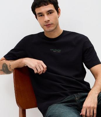 Camiseta Comfort em Algodão com Bordado Saudade