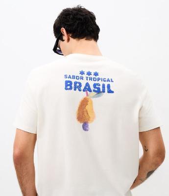 Camiseta Comfort em Algodão com Estampa Caju Brasil