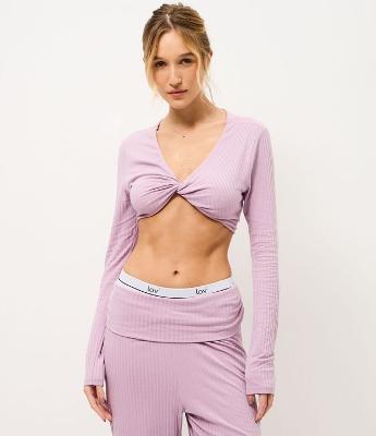 Pijama Longo em Ribana com Detalhe Torcido