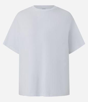 Camiseta em Algodão com Abertura nas Costas e Aplicação de Renda