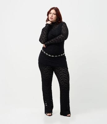 Calça Reta Renda Curve & Plus Size