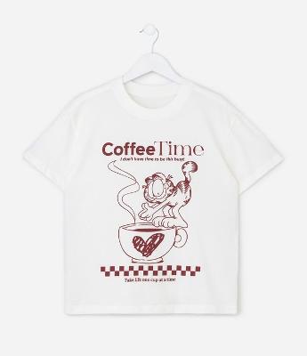Camiseta Relaxed Infantil com Estampa Garfield Coffee Time – Tam 5 a 16 Anos