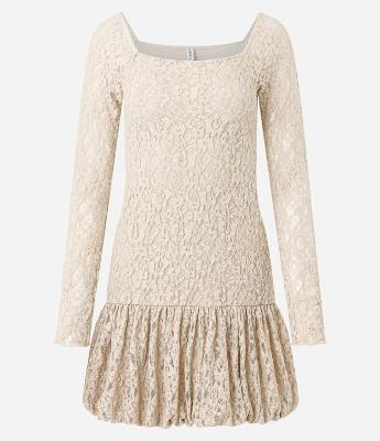 Vestido Curto Balonê em Renda com Manga Longa