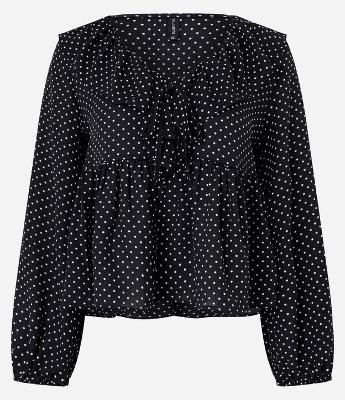 Blusa Manga Longa em Viscolinho com Estampa Poá e Babados