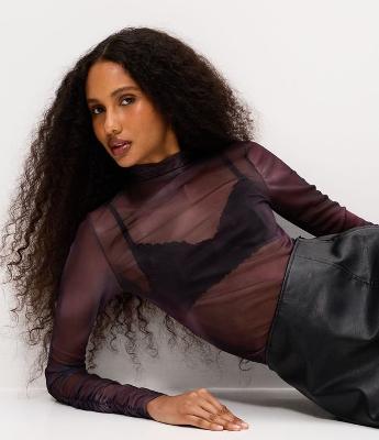 Blusa em Tule com Manga Longa Raglan e Estampa Manchada