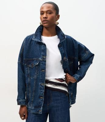 Jaqueta Oversized em Jeans com Bolsos e Botões