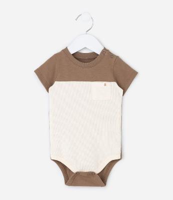 Body Bebê em Cotton Texturizado com Recorte e Bolsinho – Tam 0 a 18 Meses