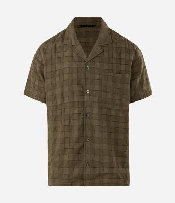 Camisa Texturizada Manga Curta com Bolso