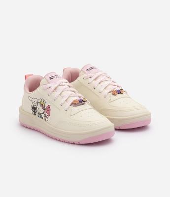 Tênis Infantil com Estampa Hello Kitty e Detalhes Aplicados – Tam 28 a 35