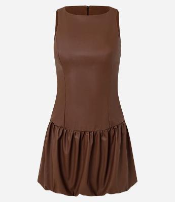 Vestido Balonê Curto em PU com Decote Halter