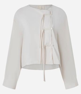 Camisa em Viscose com Fechamento Lateral