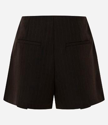 Short Alfaiatado com Cinto Fino e Textura Espinha