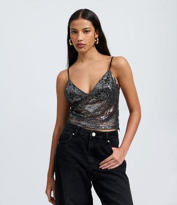 Blusa Cropped em Renda Floral com Decote V