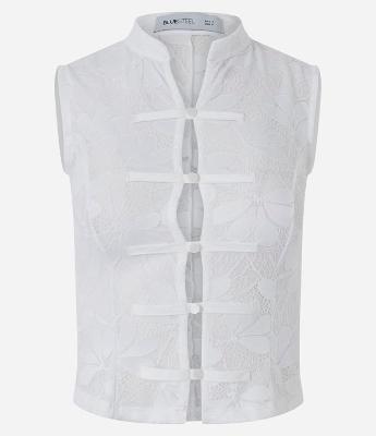 Blusa em Renda Texturizada com Fechamento em Nó Chines