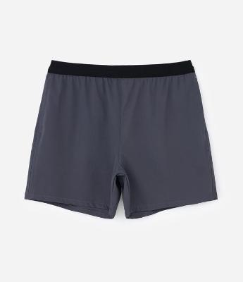 Bermuda Masculina Tecnológica com Cós Contrastante