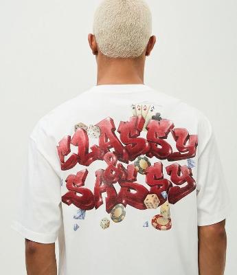 Camiseta Boxy em Algodão com Lettering Contrastante