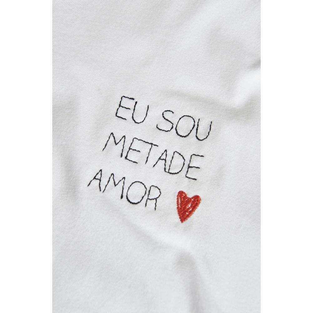 Camiseta Fem Bordado Eu Sou Metade Amor Reserva - 2
