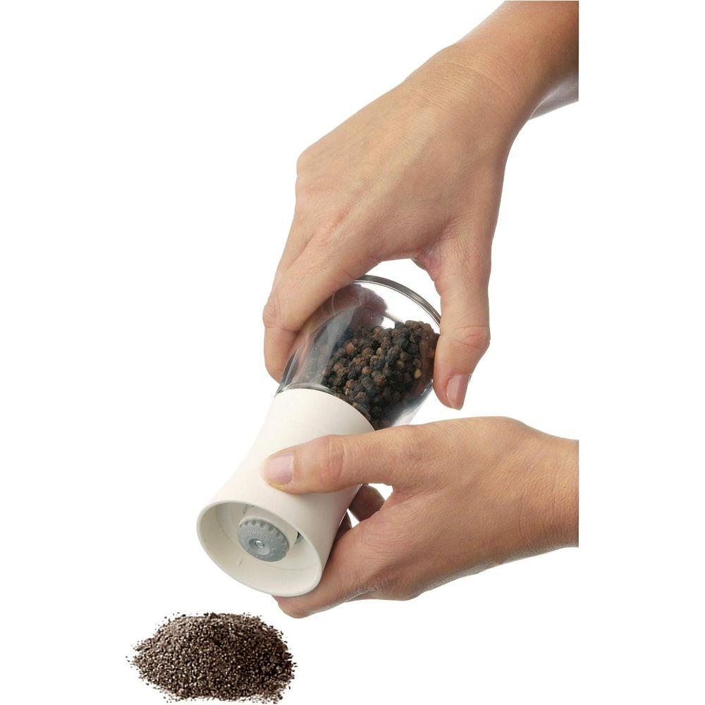 Moedor para Sal e Pimenta em Vidro Trend 14cm WMF Preto - 10