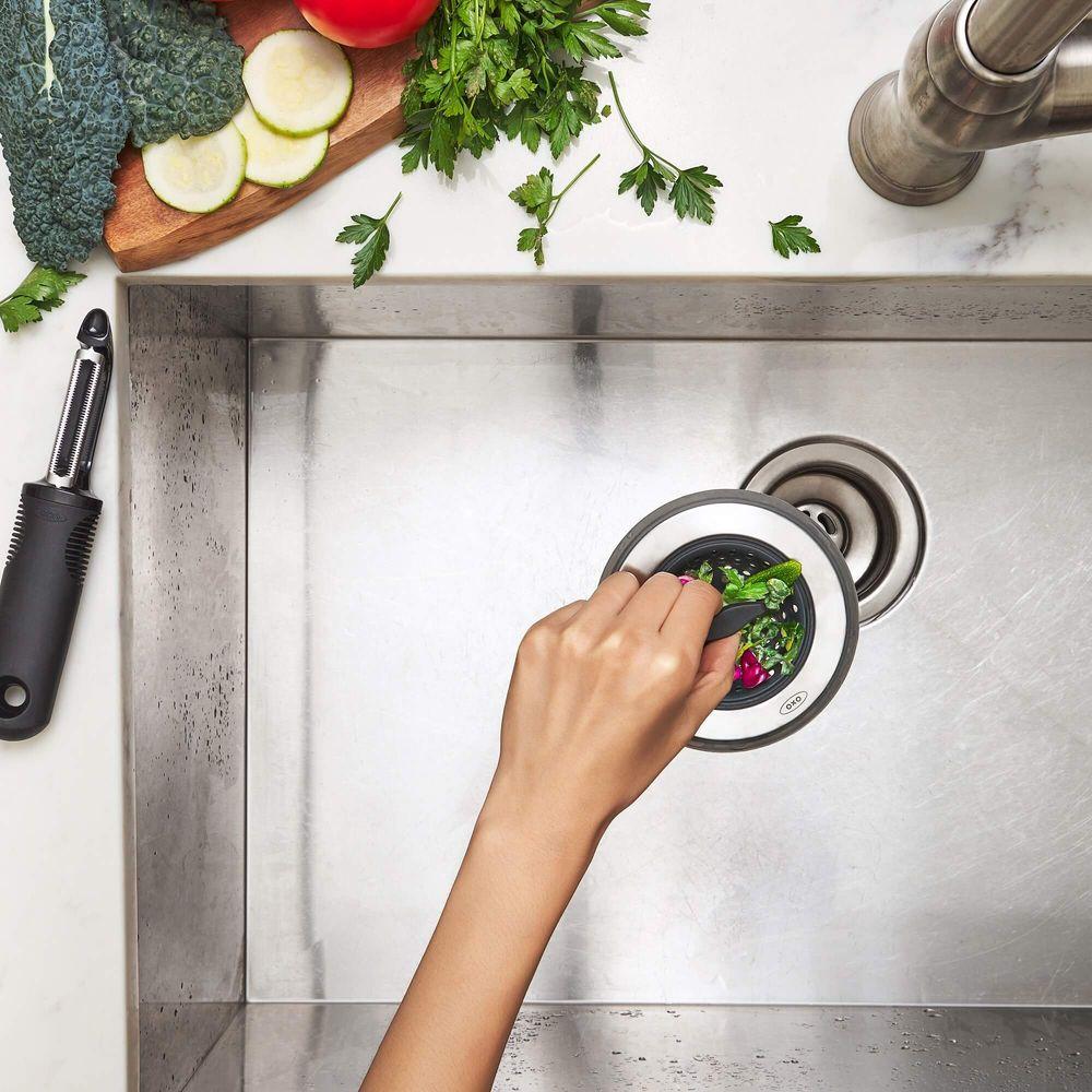 Tampa para Ralo de Pia 2 em 1 de Silicone com Trava OXO - 6