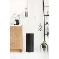 Lixeira New Icon em Aço 30 Litros Brabantia Preto