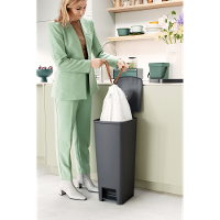 Lixeira Pedal Step Up em Plástico 40 Litros Brabantia Preta - 6