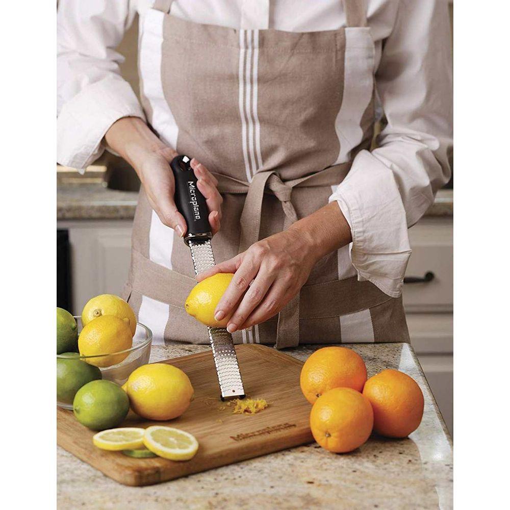 Ralador Zester em Aço Inox Classic Microplane Preto - 3