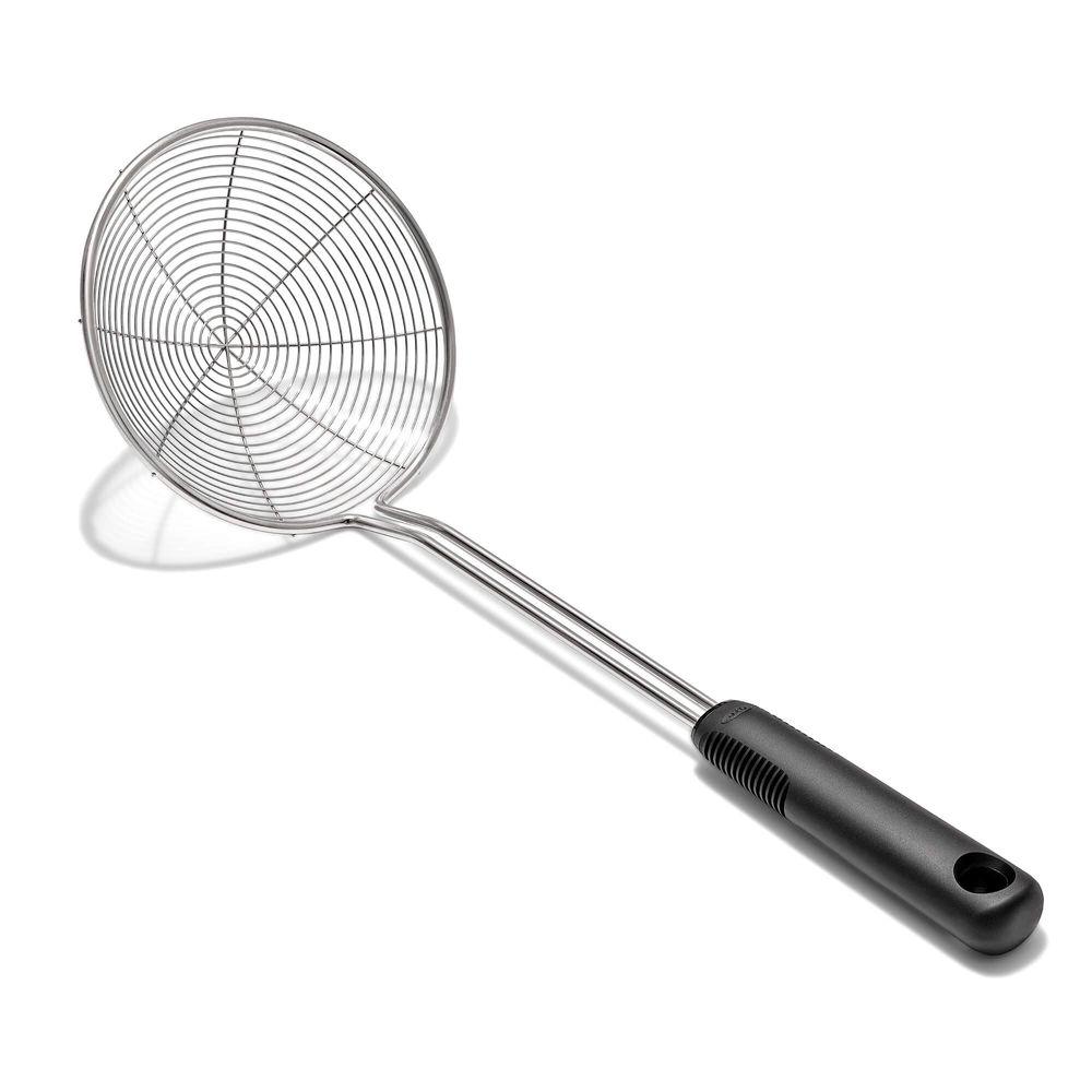 Escumadeira com Cabo em Aço Inox Antiderrapante 37,6cm OXO - 1