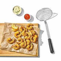 Escumadeira com Cabo em Aço Inox Antiderrapante 37,6cm OXO - 6