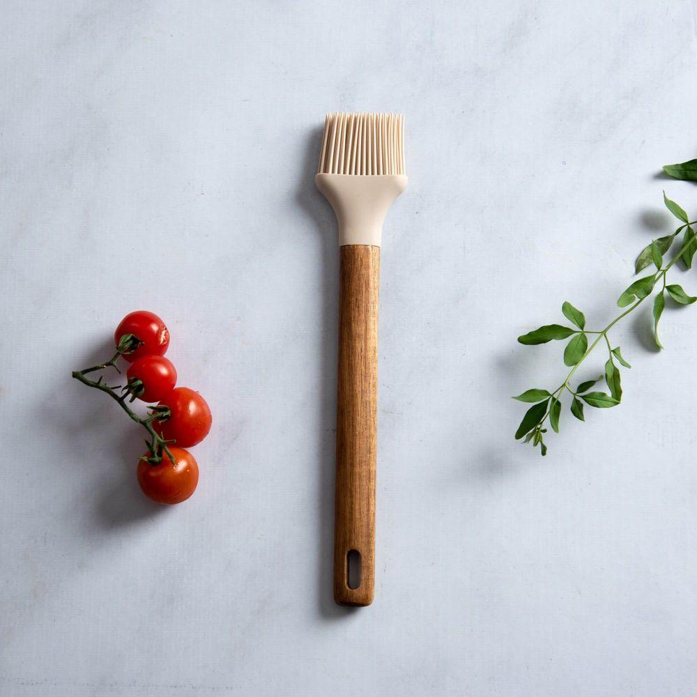 Pincel de Silicone com Cabo em Acácia Spicy Bege - 4