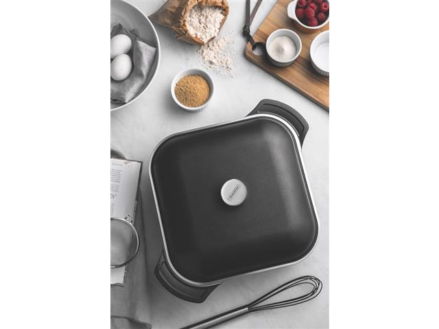 Caçarola Tramontina Lyon Design Collection Preta 28cm - 2