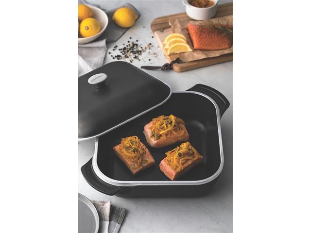 Caçarola Tramontina Lyon Design Collection Preta 28cm - 3