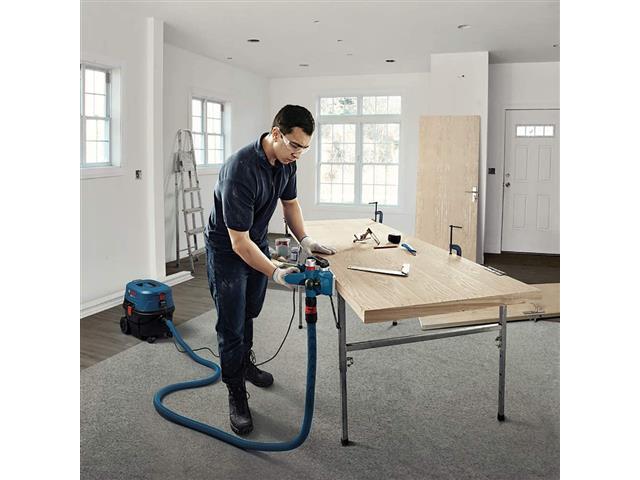 Plaina Bosch GHO 700 com 700W, 2 Lâminas e Saco Coletor de Pó - 3