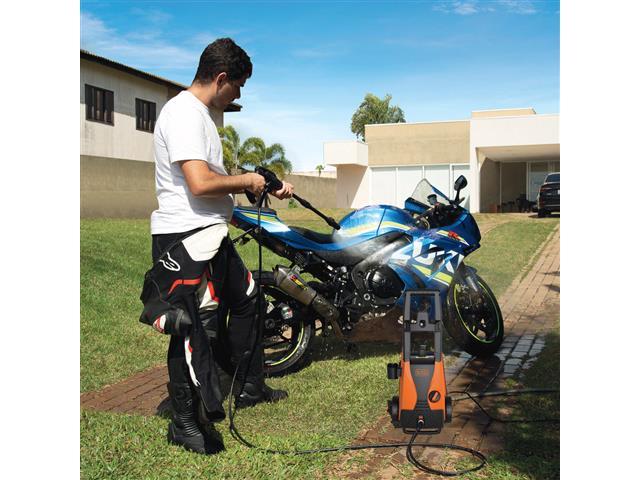 Lavadora de Alta Pressão Black&Decker com Alça Longa 1400W - 4