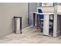 Lixeira Inox com Pedal New Tramontina com Acabamento Polido 30 Litros - 4