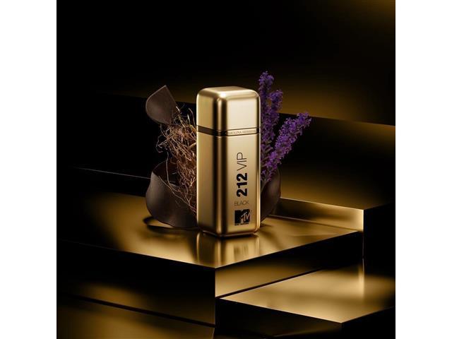 Perfume Carolina Herrera 212 Men NYC MTV Eau de Toilette 100ML - 4