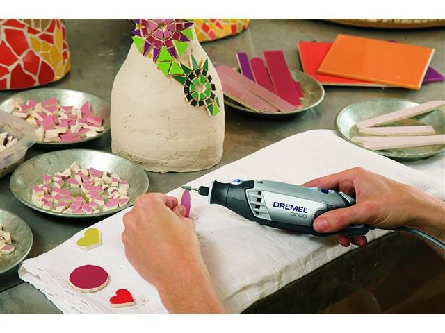 Microrretífica Dremel 3000 com 10 Acessórios 220V - 4