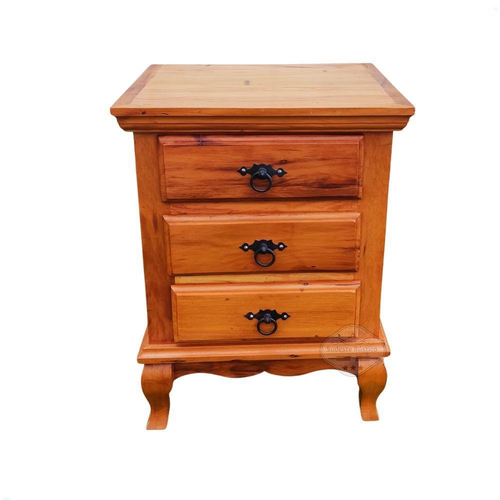 Mesa De Cabeceira 3 Gavetas Com Pé Luiz Xv Madeira De Demolição Sudeste Rústico - 1