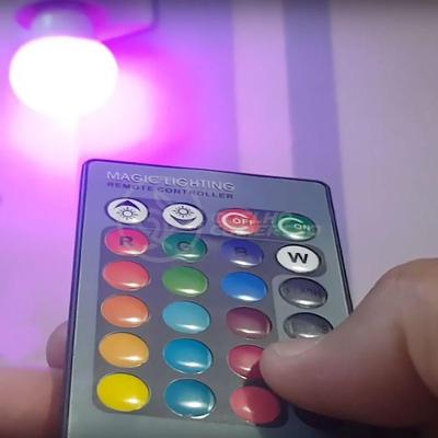 Lâmpada Led 12W E27 Rgb Colorida Com Caixa De Som Bluetooth