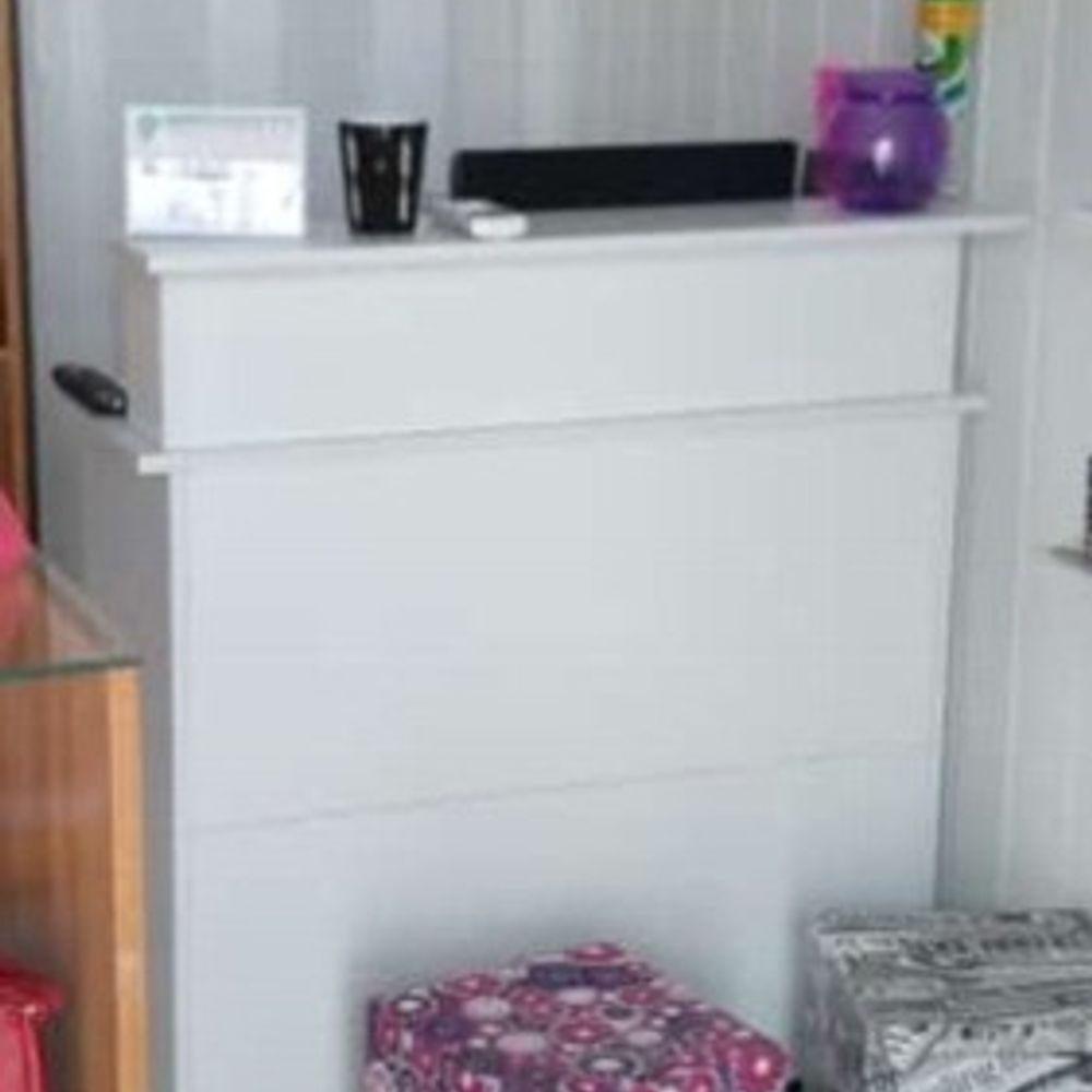 Kit 2 Armários Expositores e 1 Balcão de Atendimento com Gaveta - 1
