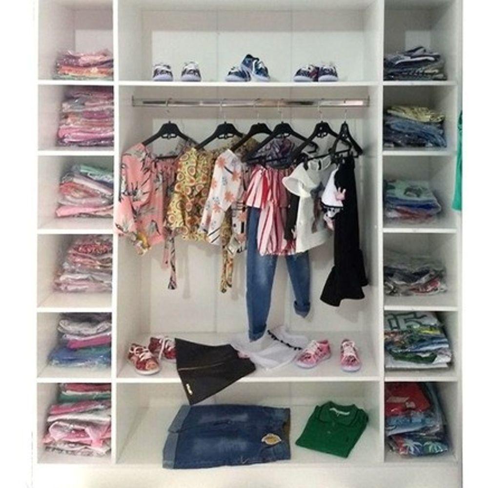 Kit Expositores Colméia com Nicho e Colméia com Cabideiro - 9