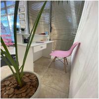 Expositores Colméia Balcão com Arara e Balcão de Atendimento - 15