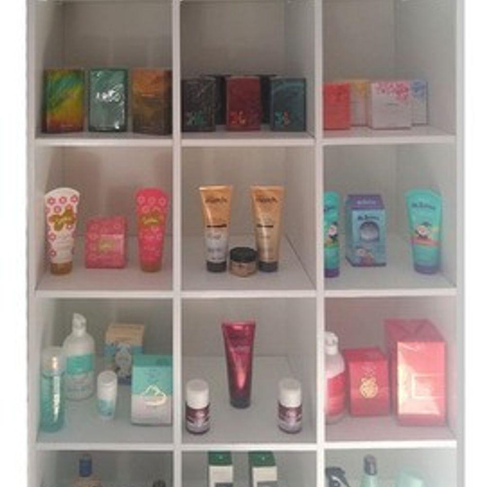 Kit Expositor com Armários Provador Balcões e Arara 9 Peças - 1