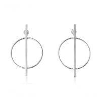 Brinco Grande Com Circulo E Fio No Meio Folheado Em Ródio Branco - 1