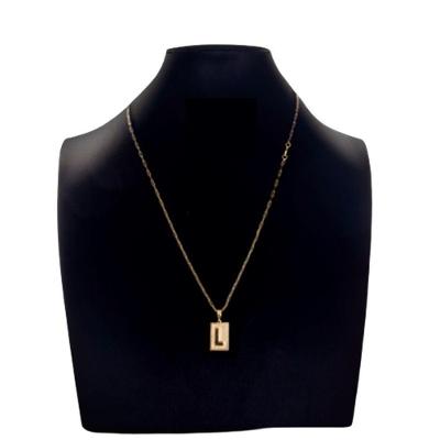 Colar Com Pingente Com Inicial L